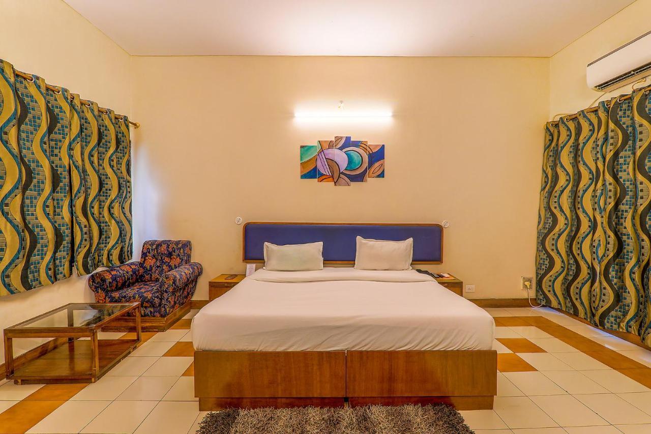 Hotel Executive Hasanganj Dış mekan fotoğraf