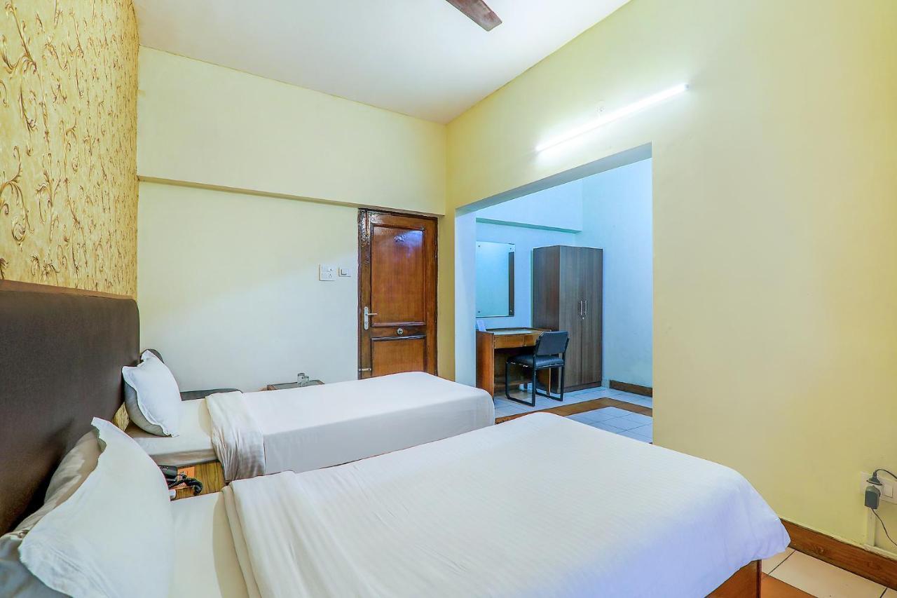 Hotel Executive Hasanganj Dış mekan fotoğraf