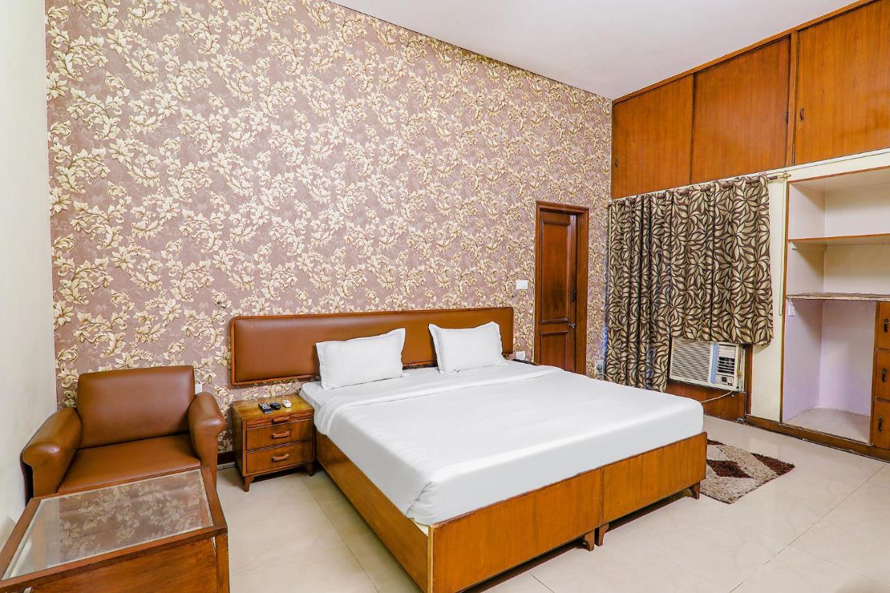 Hotel Executive Hasanganj Dış mekan fotoğraf