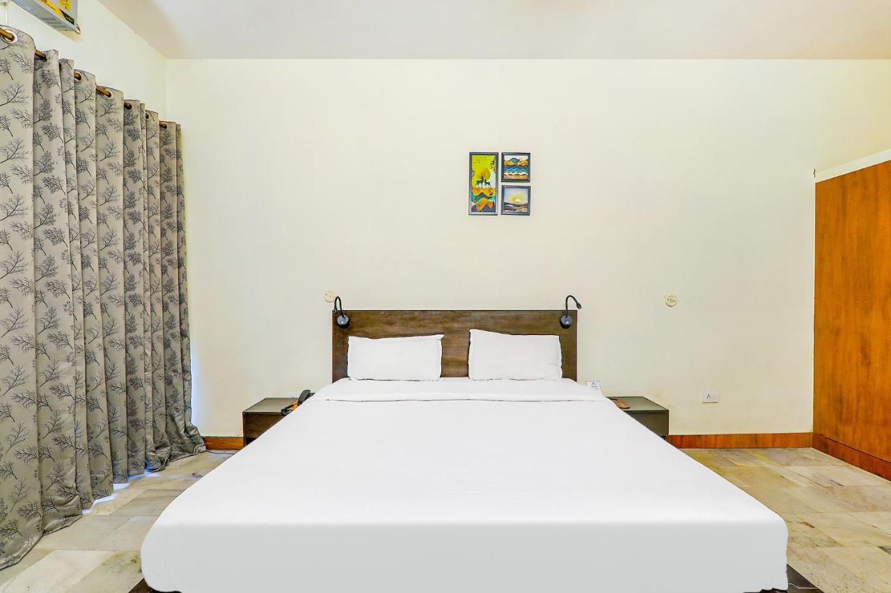 Hotel Executive Hasanganj Dış mekan fotoğraf