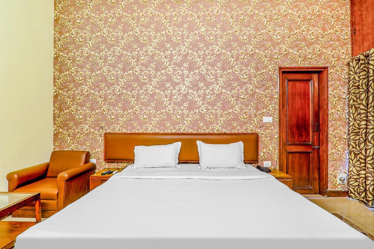 Hotel Executive Hasanganj Dış mekan fotoğraf