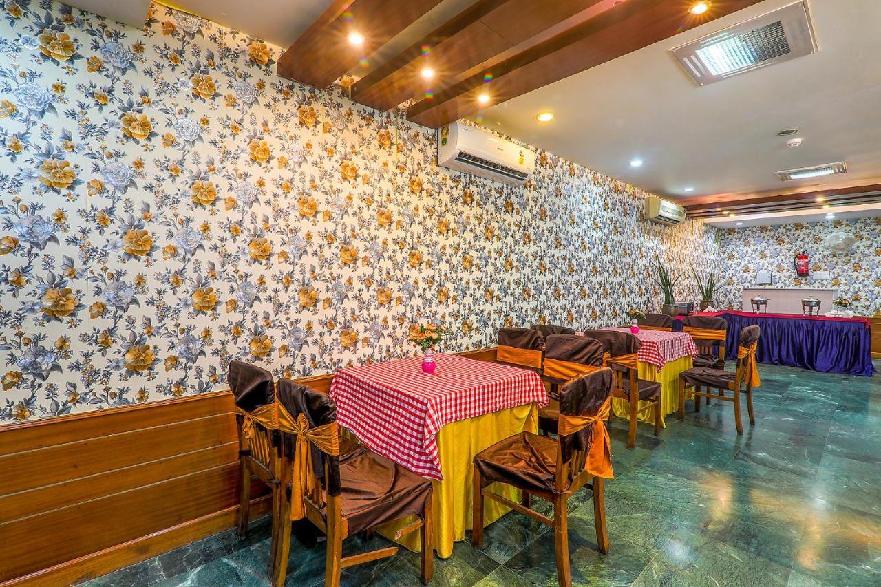 Hotel Executive Hasanganj Dış mekan fotoğraf