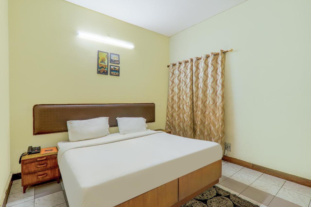 Hotel Executive Hasanganj Dış mekan fotoğraf
